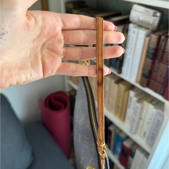 Louis Vuitton Pochette MADE IN FRANCE 🇫🇷 - Picture 5 of 14